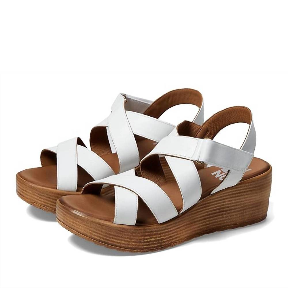 NEW BUENO women's nadia wedge sandal in white